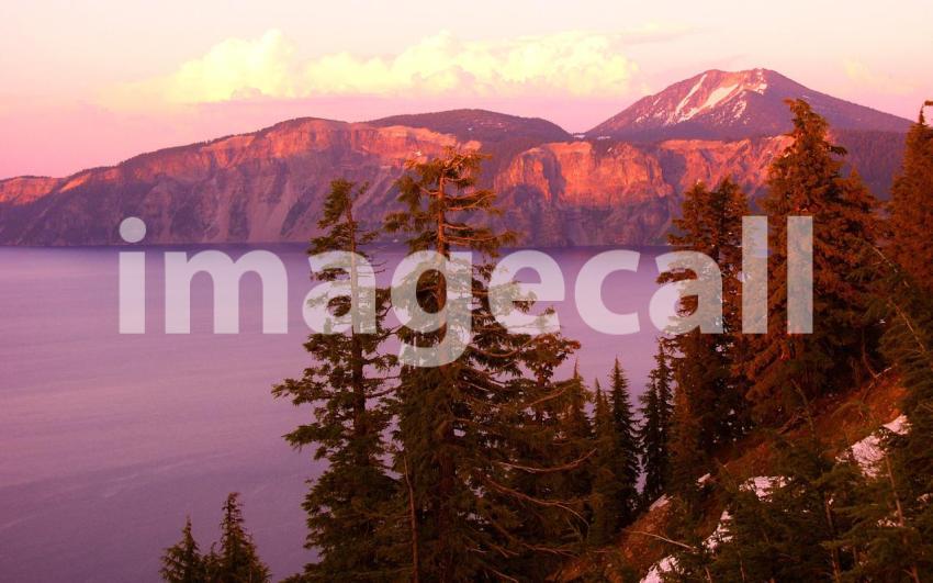 Sunset, Crater Lake National Park, Oregon, United States