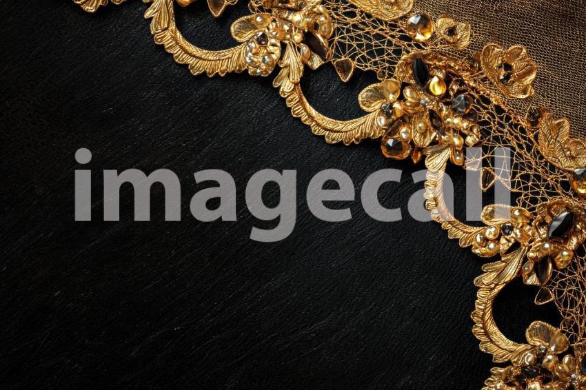 3522 Elegant & Luxurious