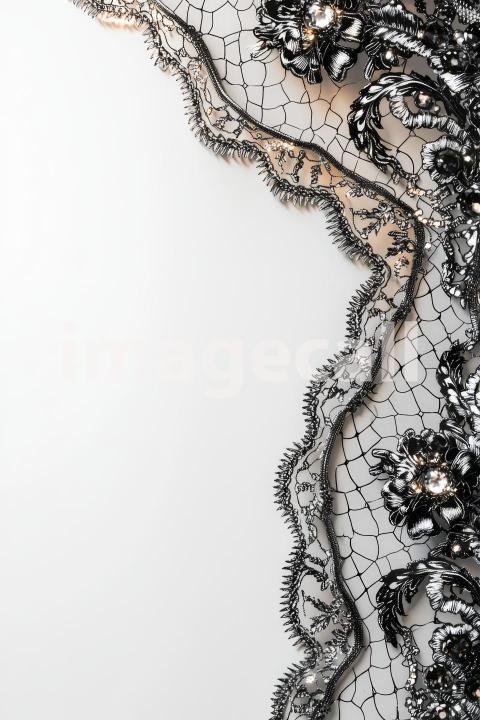 4438 Elegant & Luxurious